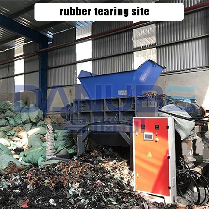 Industrial plastic shredder machine processing plastic waste