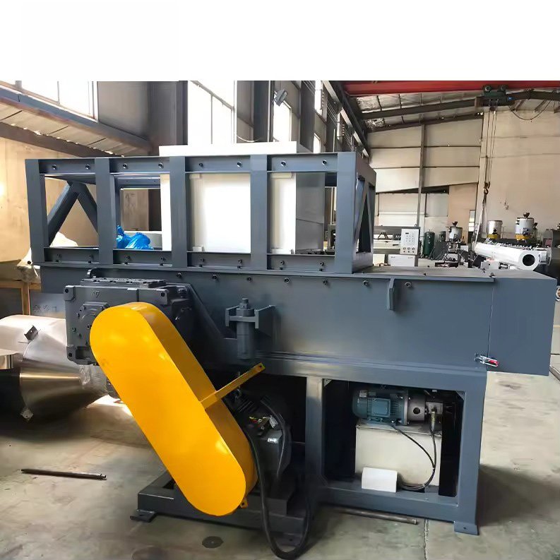 Small Scale Plastic Shredder